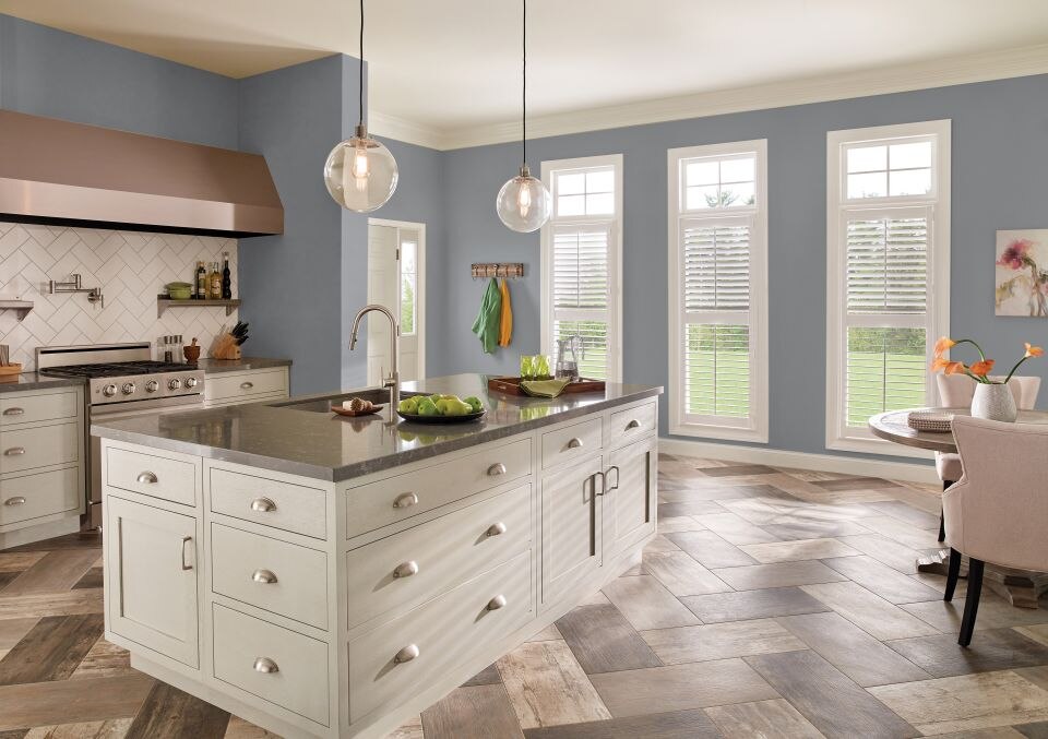 Levolor: Traditional Shutters